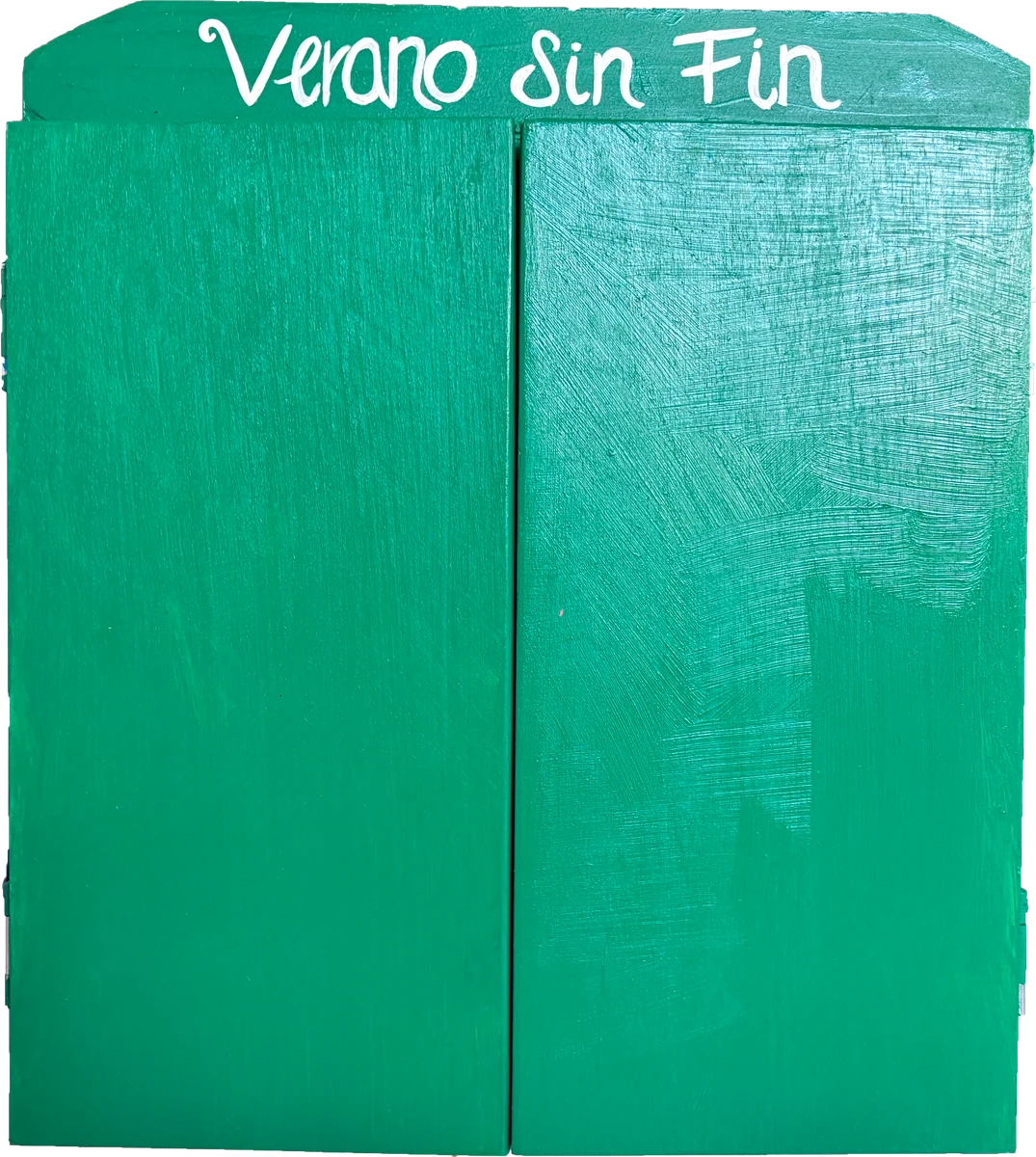 The closed “Verano sin Fin” retablo